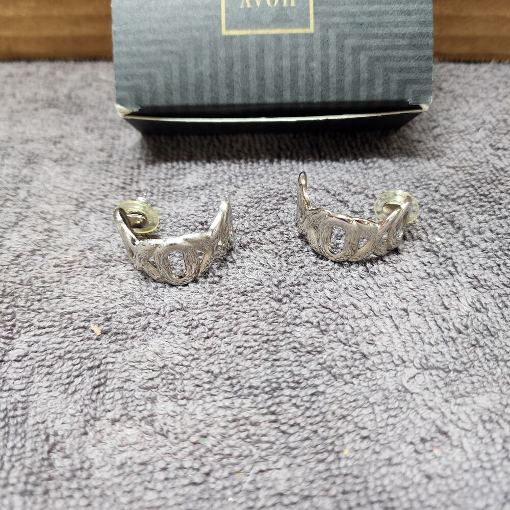 Vintage Avon love hoop earrings silver tone XOXO B34